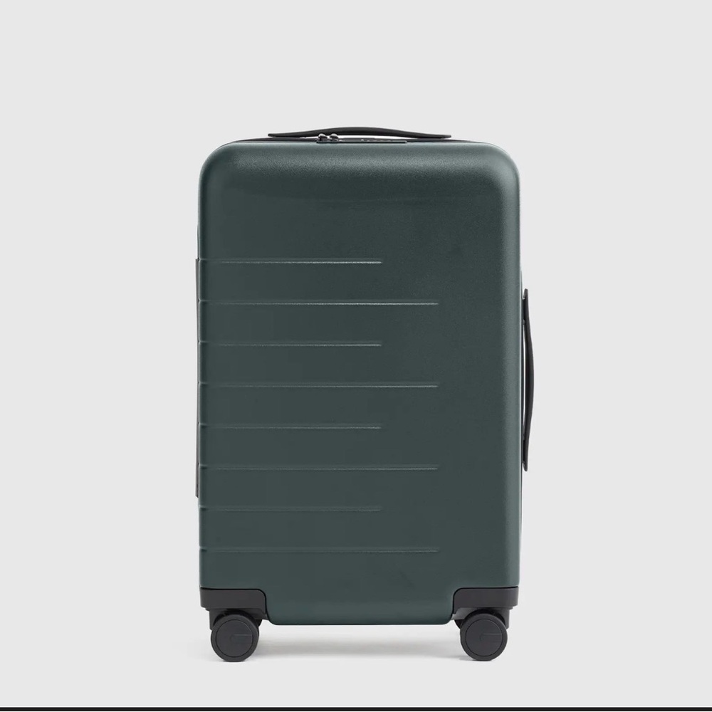 Quince Expandable Carryon Suitcase in Green